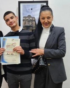 1_1132895335504096_7132661430651237756_n-300x300 1_1132895335504096_7132661430651237756_n-300x300