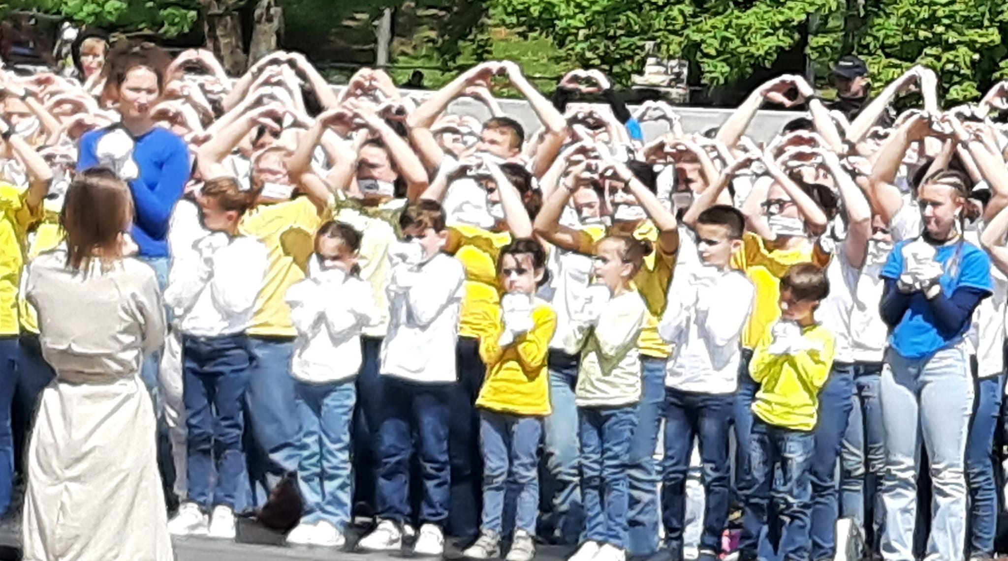 345271788_1326081414929055_5572393161352599076_n