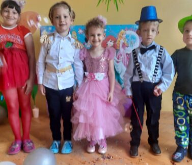 353048120_730599132400387_7231044020578582366_n